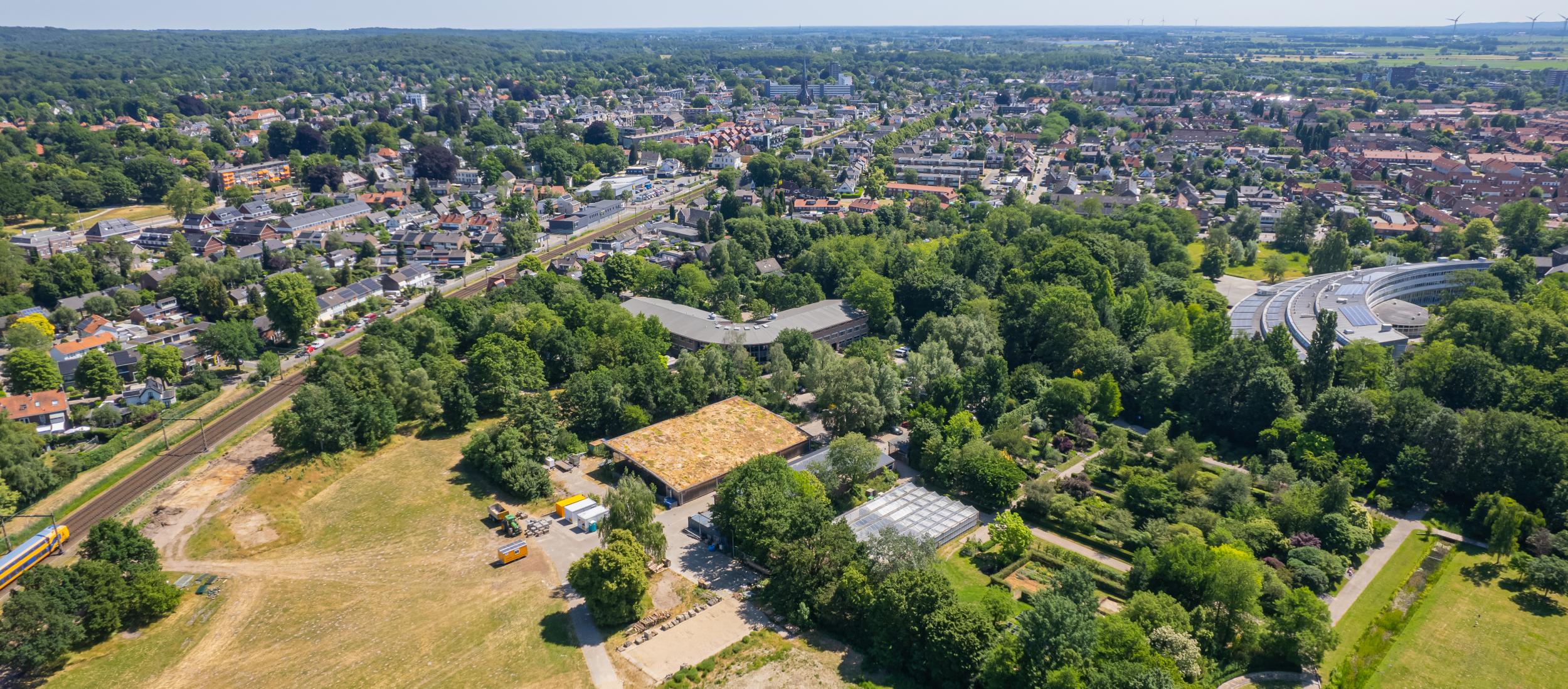 Luchtfoto Velp en Arnhem